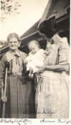 Belle Galley Taylor, Barbara Fudge, & Gerna Fudge.jpg (236320 bytes)